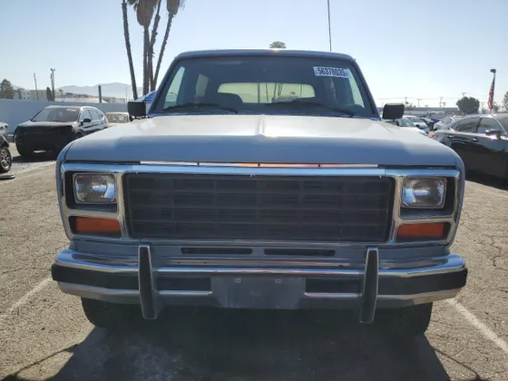 1986 Ford Bronco 4WD Custom