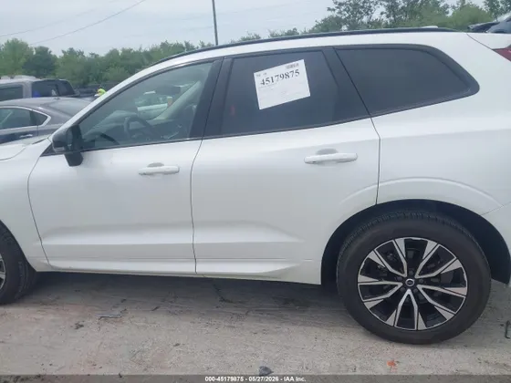 2025 Volvo XC60 Plus