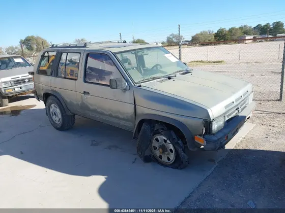 1992 Nissan Pathfinder LE