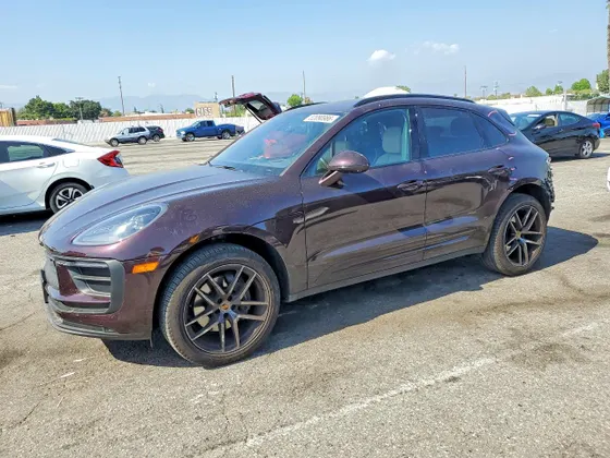 2025 Porsche Macan
