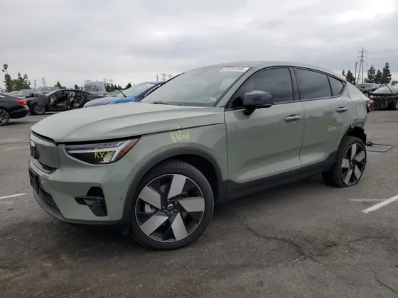 2024 Volvo C40 RECHARGE PLUS