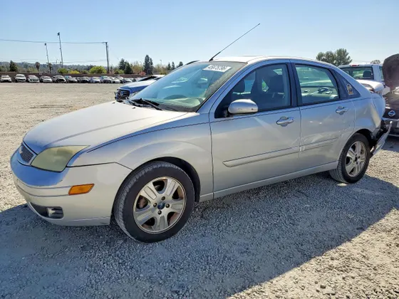 2005 Ford Focus ST