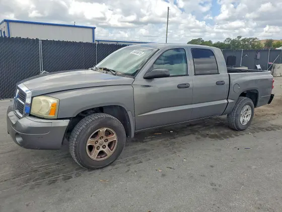 2007 Dodge Dakota SLT