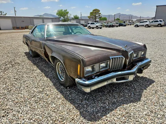 1977 Pontiac Grand Prix GRAN PRIX