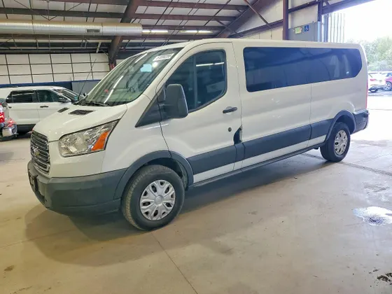 2016 Ford Transit Wagon XLT