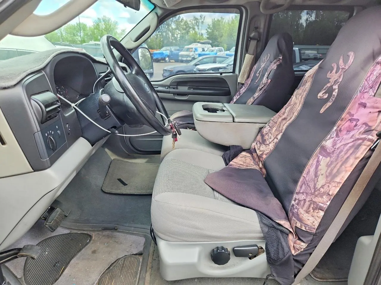 2006 Ford Super Duty F-350 DRW XL