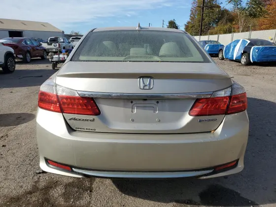 2014 Honda Accord Plug-in Hybrid PLUG-IN HYBRID