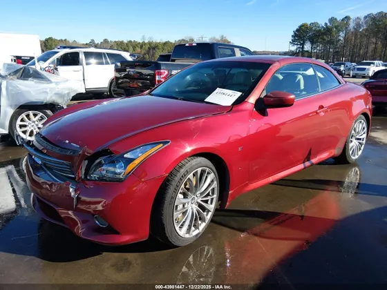 2014 INFINITI Q60 Convertible