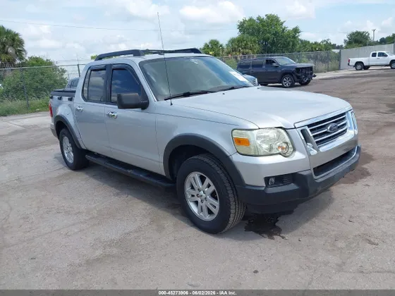 2010 Ford Explorer Sport Trac XLT