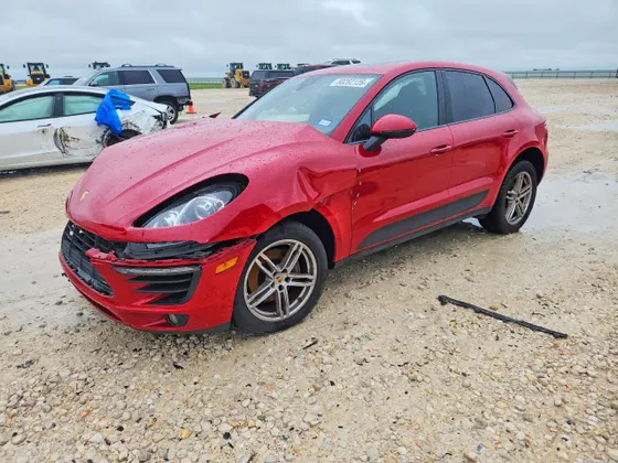 2017 Porsche Macan