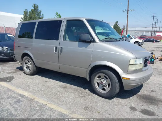 2004 GMC Safari Passenger