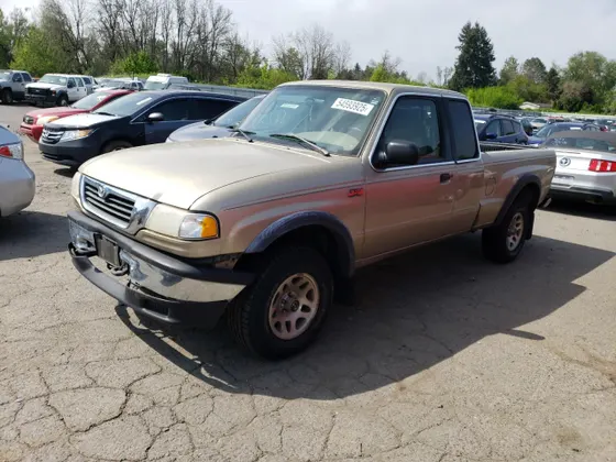 1999 Mazda B-Series 4WD Truck SE