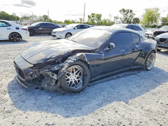 2016 Maserati GranTurismo MC