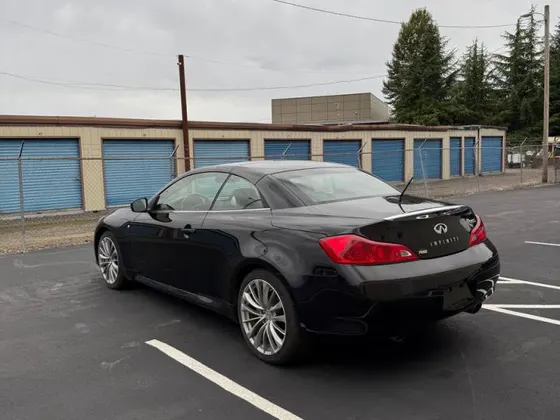 2014 INFINITI Q60 Convertible