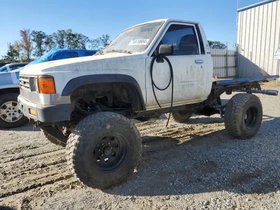 1984 Toyota Pickup & Landcruiser RN60