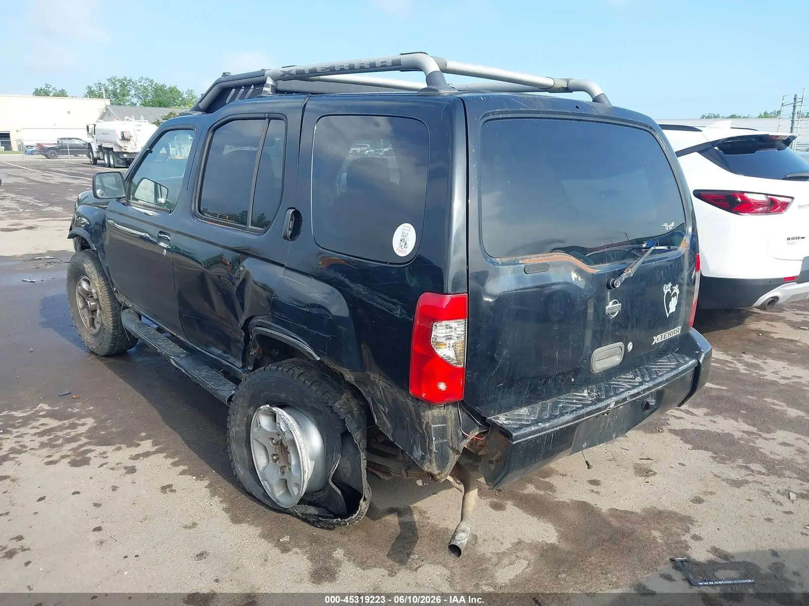 2000 Nissan Xterra XE
