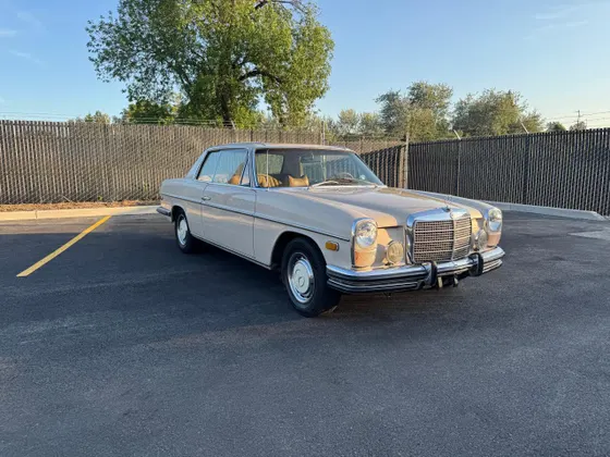 1972 Mercedes-Benz 250 250C