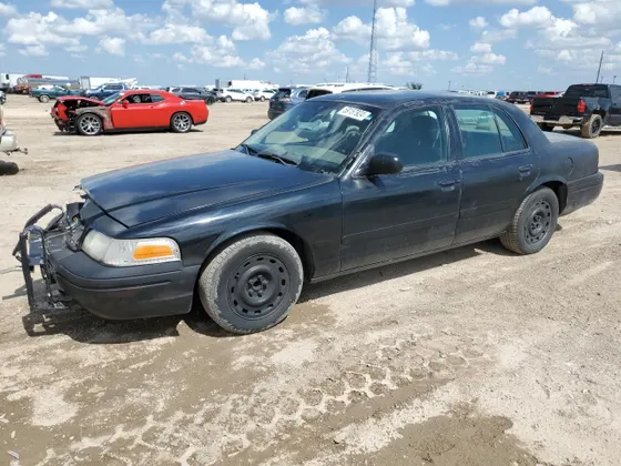 2004 Ford Police Interceptor Base w/3.27 Axle