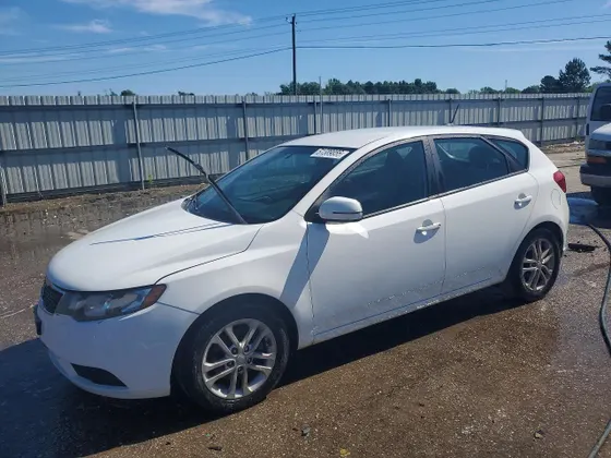 2011 Kia Forte 5-Door EX