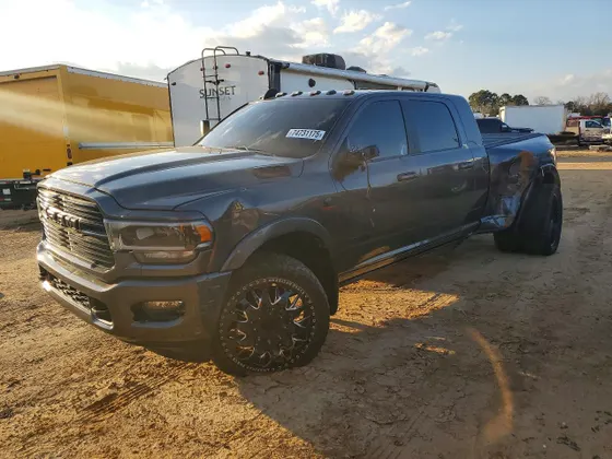 2020 Ram 3500 Laramie