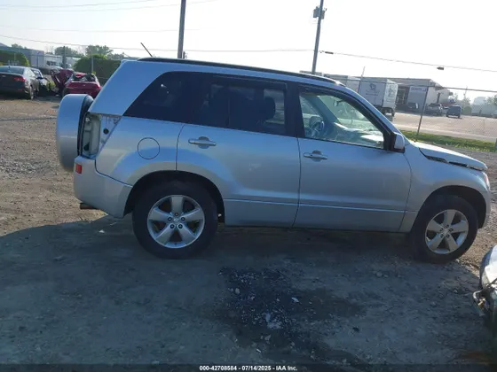 2009 Suzuki Grand Vitara LUXURY