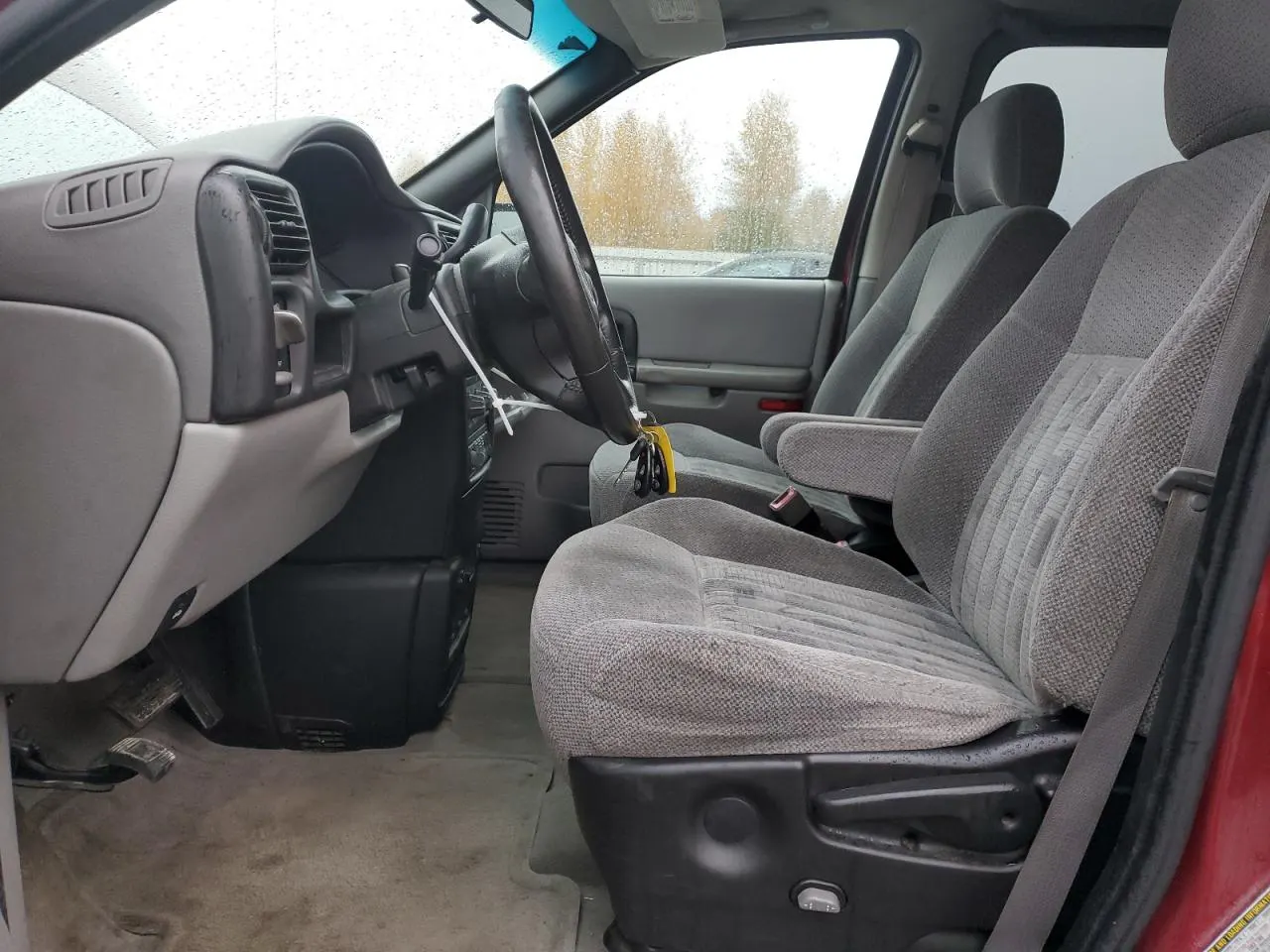 2004 Pontiac Montana w/1SE Pkg