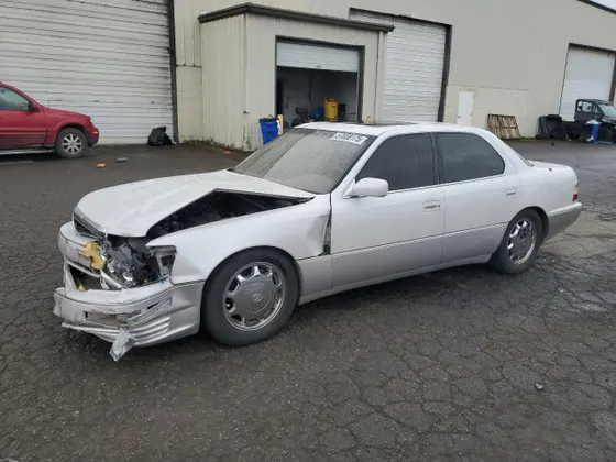 1994 Lexus LS 400