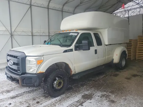 2012 Ford Super Duty F-350 DRW XLT