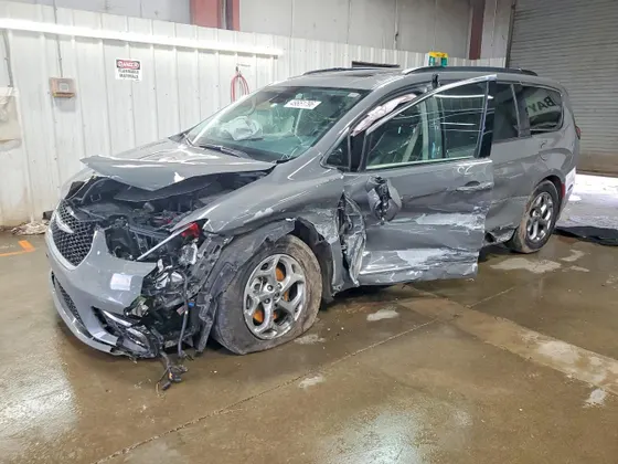 2022 Chrysler Pacifica Limited