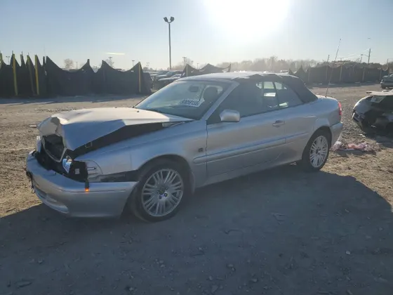 2004 Volvo C70