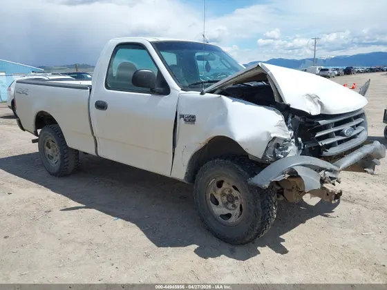 2004 Ford F-150 Heritage XL