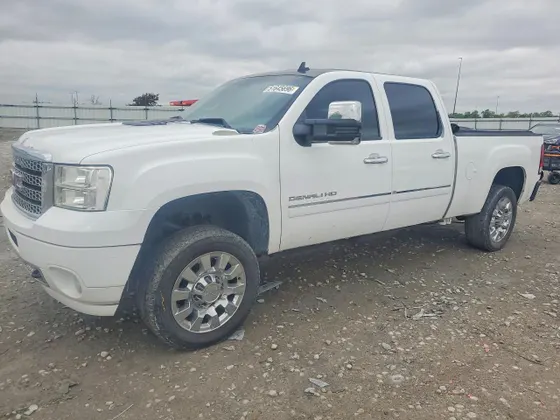 2013 GMC Sierra 2500HD Denali