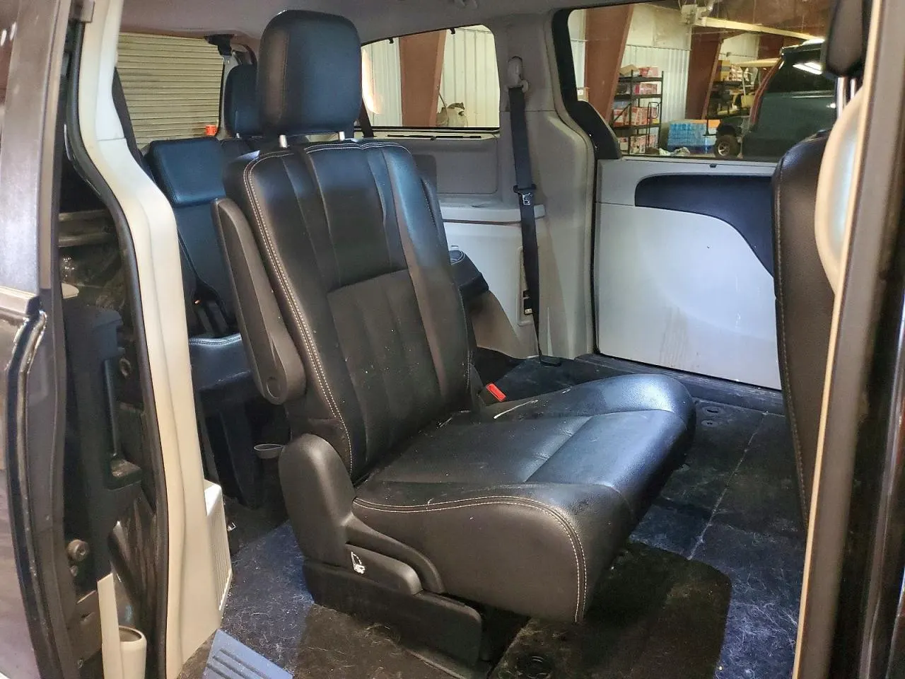 2015 Chrysler Town & Country Touring-L
