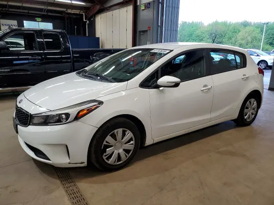 2017 Kia Forte5 LX