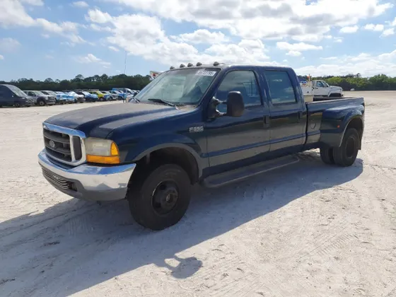 1999 Ford Super Duty F-350 DRW XL