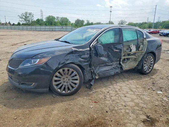 2015 Lincoln MKS
