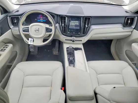 2025 Volvo XC60 Plug-In Hybrid Core