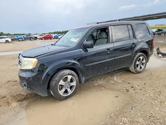 2015 Honda Pilot SE