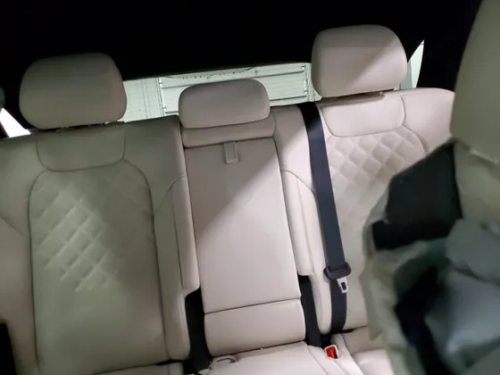 2025 Genesis Electrified GV70 Advanced