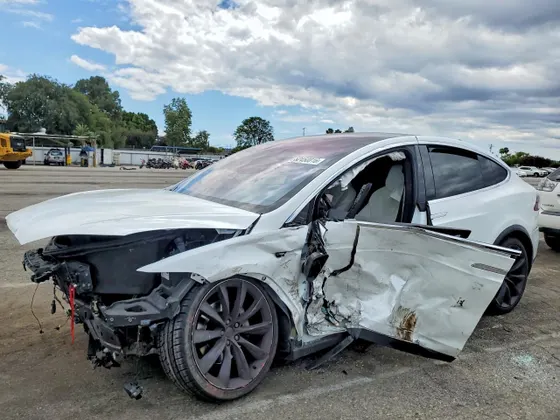 2018 Tesla Model X 75D