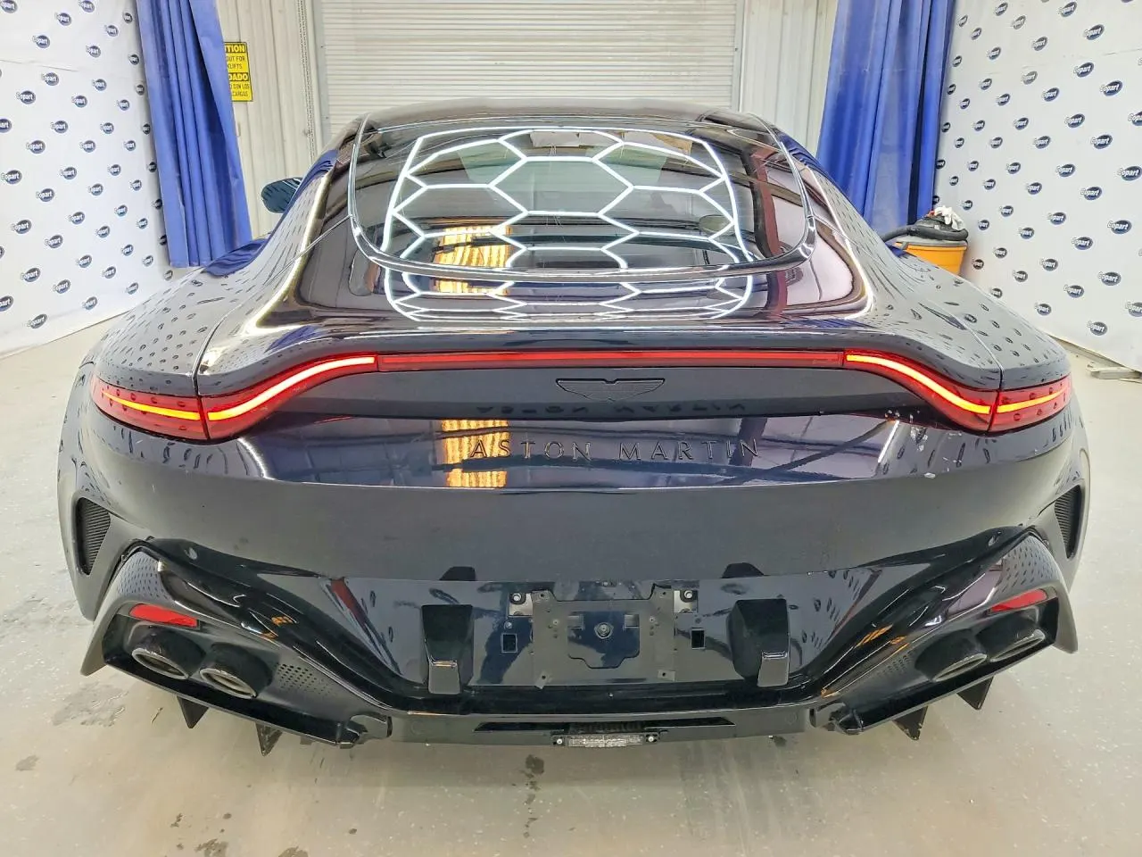 2025 Aston Martin Vantage