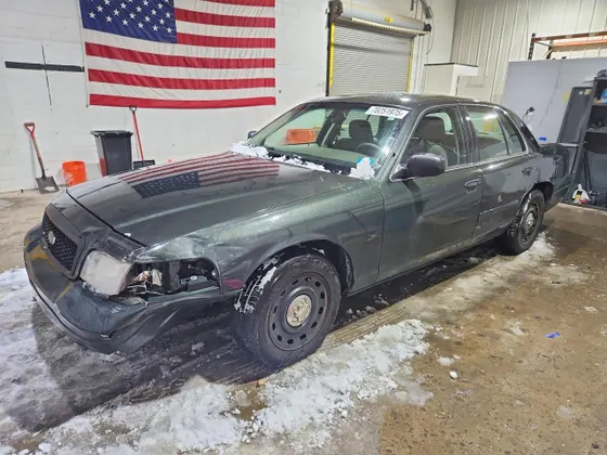 2004 Ford Police Interceptor Base w/3.27 Axle