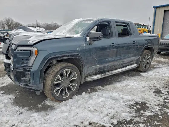 2025 GMC Sierra EV Extended Range Denali