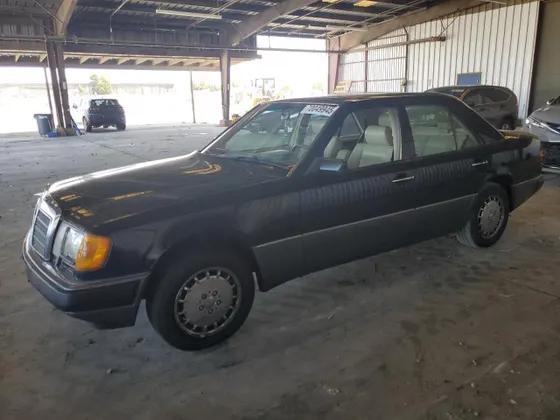 1991 Mercedes-Benz 300 Series 300E