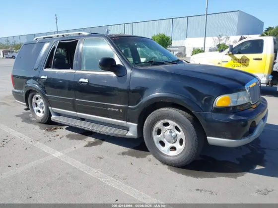 2002 Lincoln Navigator
