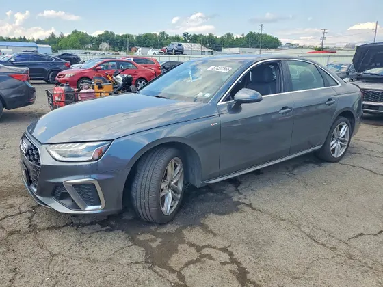 2021 Audi A4 Sedan S line Premium Plus