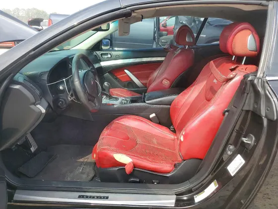 2014 INFINITI Q60 Convertible Q60
