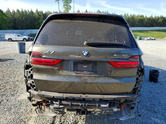 2022 BMW X7 xDrive40i
