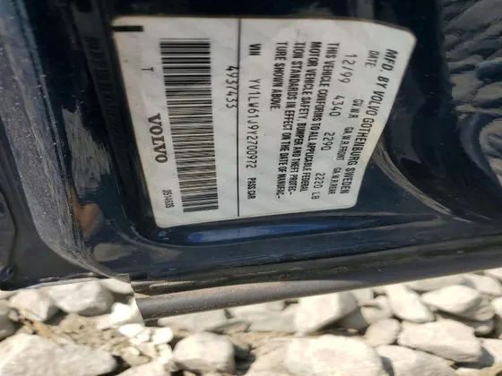 2000 Volvo V70