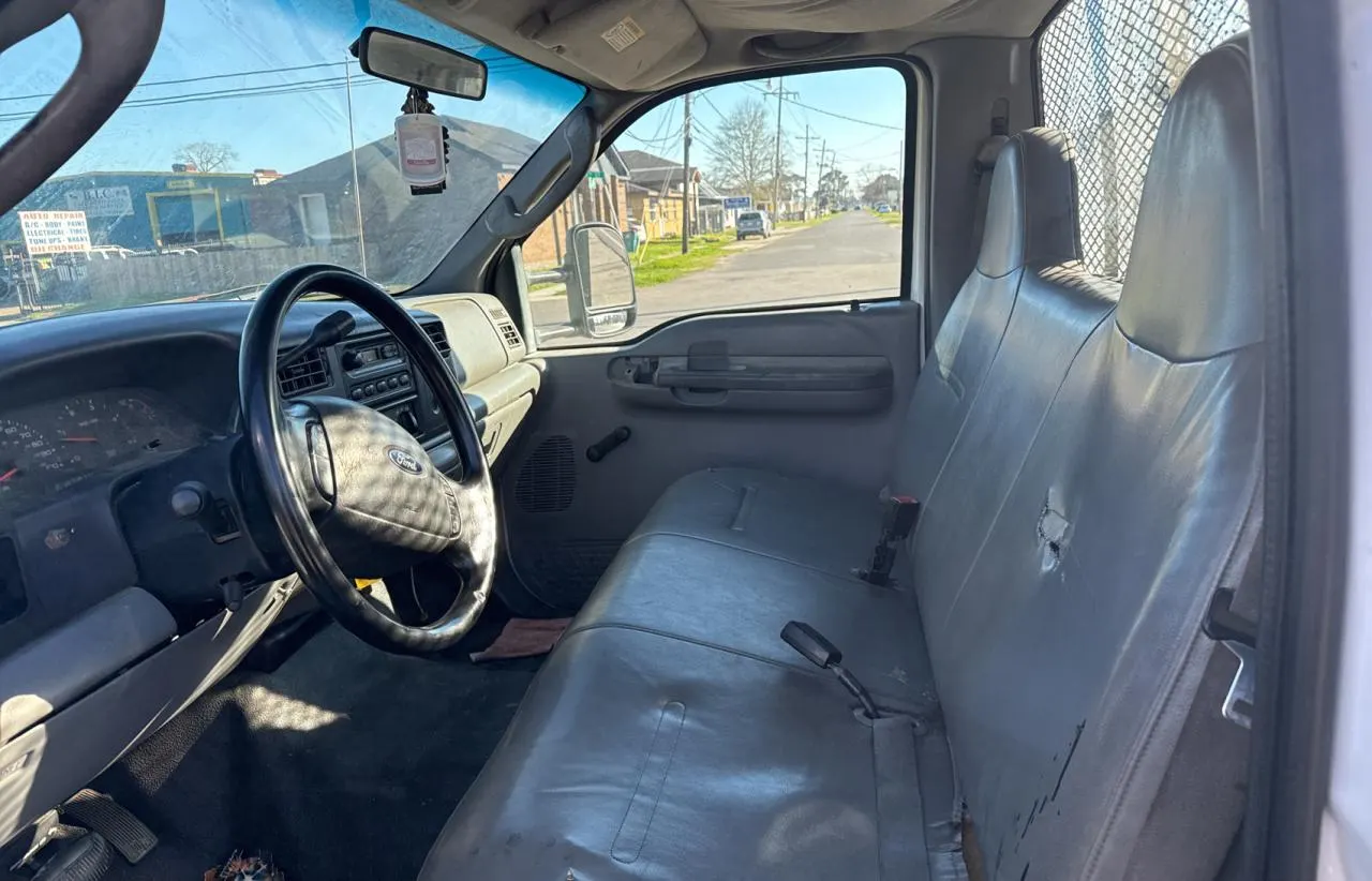2004 Ford F-550 SUPER DUTY